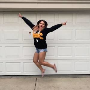 Meet your Posher, Erika joy